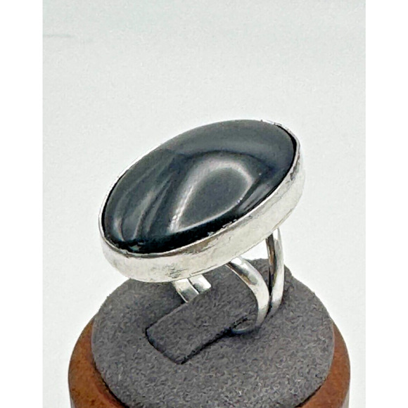 Vintage Black Onyx Cocktail Ring .925 Stone Sz 7.5 - 8.95 Grams - Picture 2 of 4